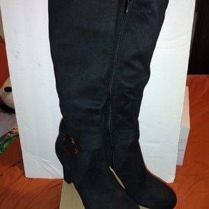 NWOB /IMPO Stretch Suede Boots Size 10